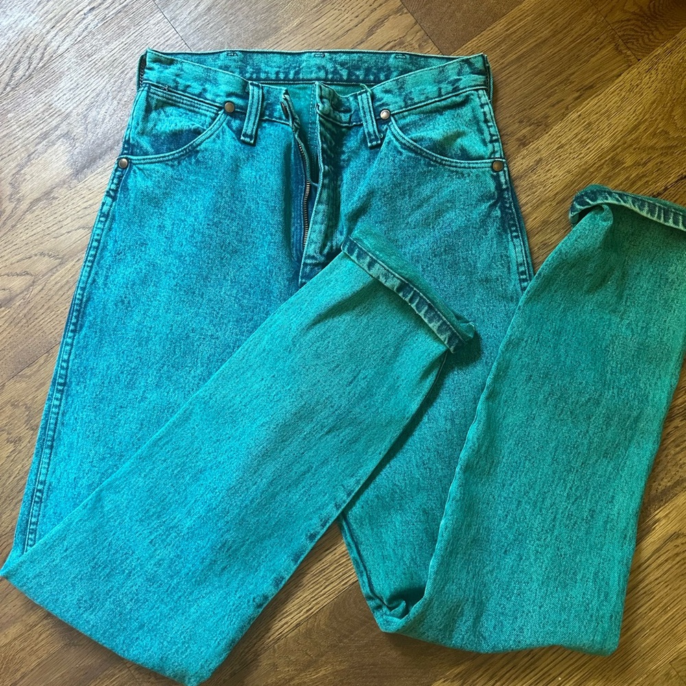 Stylish Blue Wrangler 14MWZOJ Jeans